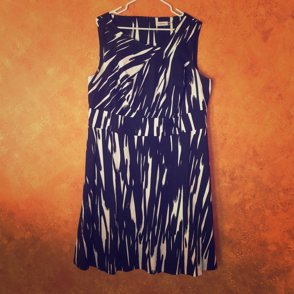 Cocktail dress b/w “ck”